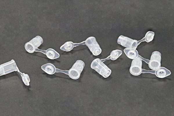 Tank, 10001076, Fluidic 833, Luer, PP, 200 µl with Venting Cap and Venting Membrane, Microfluidic ChipShop
